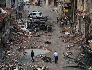 Death toll rises to 50 as explosions hit Turkish town on border with Syria