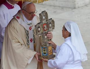 Pope Francis canonises first saints of his reign