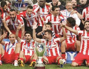 Olympiakos wins cup for record 26th time