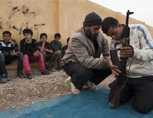 Child soldiers increasingly recruited in Syria: charity