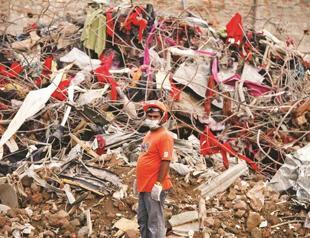 Garment makers hail safety deal in Dhaka