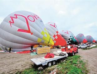 Balloon crash victim’s body still at hospital