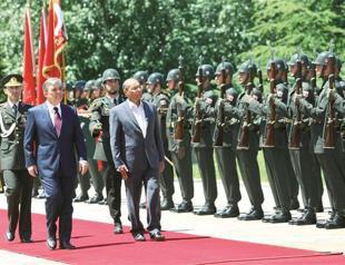 Turkish President Gül welcomes the EUs Syria arms decision