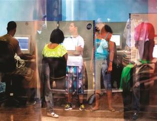 Cuba to expand public Internet access