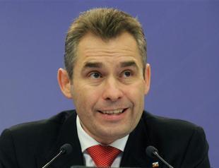 Kremlin childrens envoy battles plagiarism claims