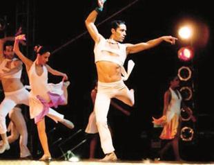 Istanbul hosts dance lovers