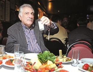 Patrons pay last respects to iconic restaurant owner Yakup Arslan