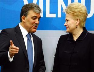 Turkish President Gül slams EU visa policy for Turkey