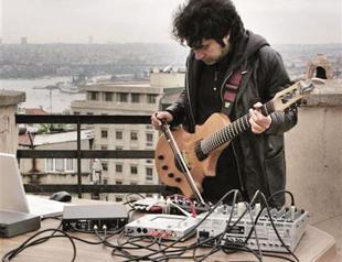 Erdem Helvacıoğlu performance