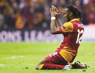 Galatasaray boss calls for closing of racism row