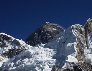 Saudi woman tops Everest as country warms to women in sports