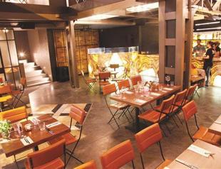 Onur Engin and Azun play for Kiki