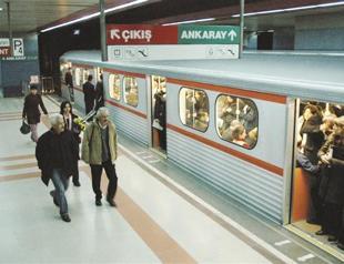 Ankara locals set to hold ‘kissing protest’ in metro