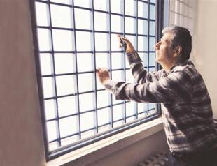 Charter panel in bid to free detained MPs