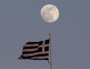 Turkish refugee woman beaten by Greek police, Amnesty reveals