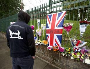 Trio arrested over London attack released on bail