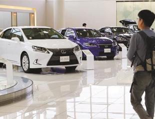 Toyota to call back 242,000 cars globally