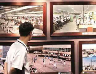 Koreas agree to hold talks on reopening complex