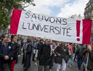 French lawmakers ok plan for more English at universities