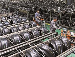 First China manufacturing shrinkage in seven months
