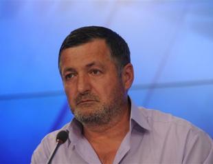 Father of Chechen killed in Boston probe wants FBI agents tried