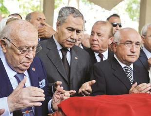 Citizens bid an emotional farewell to former first lady