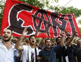 Supporter groups of Istanbul’s three major teams join forces for Gezi Park