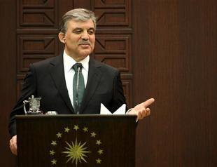 President Gül calls PM, minister as police withdraw from Taksim