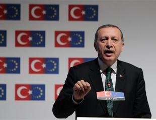 Turkish PM shelves mall plan on Gezi Park, wants end to protests