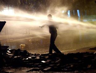 Nationwide Gezi Park protests in Turkey see police intervention overnight
