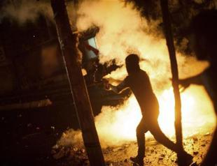 Istanbul’s Gazi stages fiery clashes despite Gezi Park detente