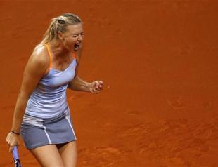 Russias Sharapova beats Li in Porsche GP final