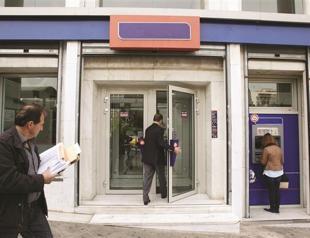 Emerging markets draw more financial investors