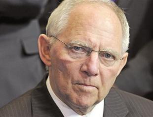 To be against euro insane, says German minister