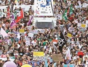 Austerity-weary Spain seeks change