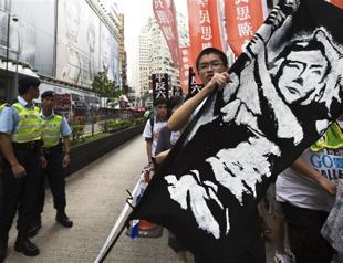 Chinese activists call on people to wear black