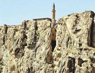 Kings’ stairs to open to tourism at Van Castle