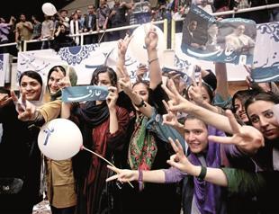 Iran reformists rally behind moderate candidate in poll