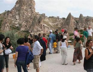 Turkeys Cappadocia region breaks tourist record this year