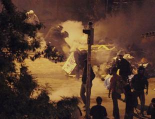 Riot police in Ankara intervene with tear gas and water cannons against protesters