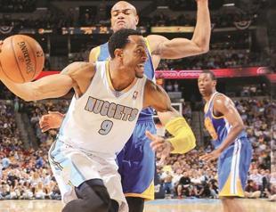 Nuggets hold off Warriors while Grizzlies beat Clippers