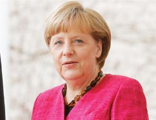 Germany’s Merkel vows to eradicate neo-Nazizm