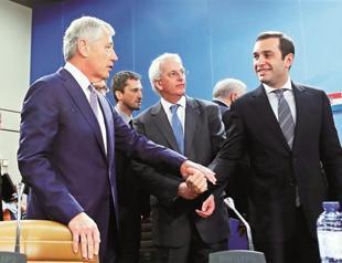 Budget cuts ‘hollow out’ Europe armies