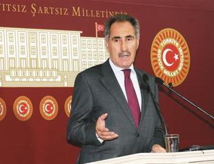 Former minister says he won’t resign from ruling AKP