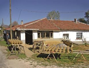 Handmade pottery and souvenirs season opens