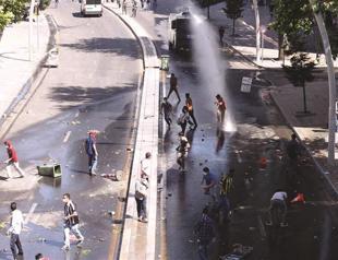 Human Rights Body condemns police actions during Gezi protests