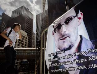 White House urges Russia to expel Snowden without delay