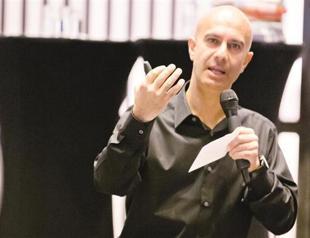 Robin Sharma eyes ‘new path to leadership’