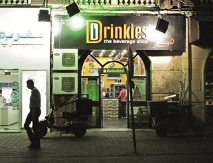 Egyptians face pressure to end sale of alcohol