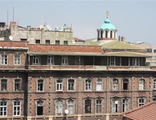 White Russians in Turkey demand return of church